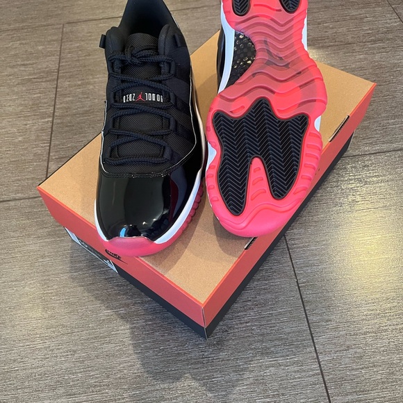 Nike Jordan 11 Low Bred Size 10.5